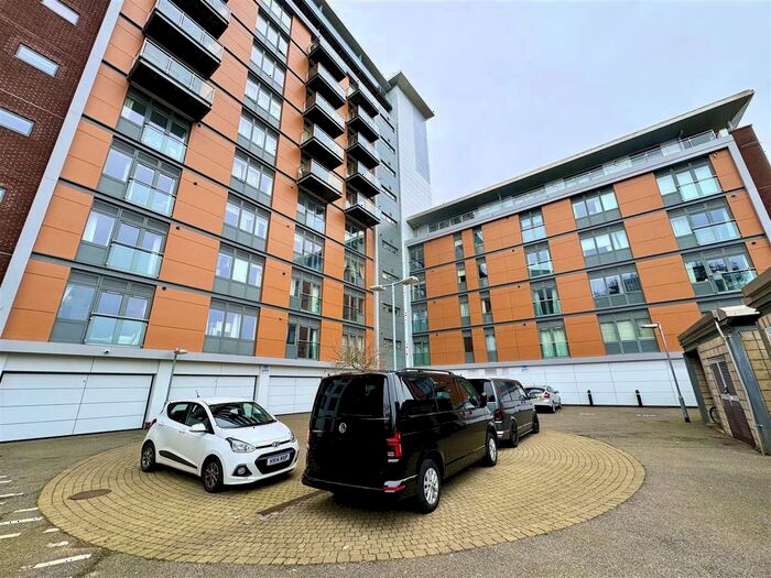 1 Bedroom Flat To Rent In Orchard Plaza, High Street, Poole, BH15