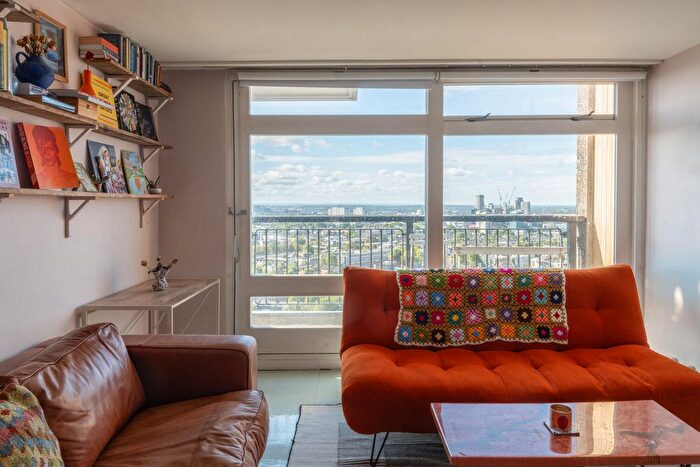 3 Bedroom Flat For Sale In Trellick Tower Iv, London, W10