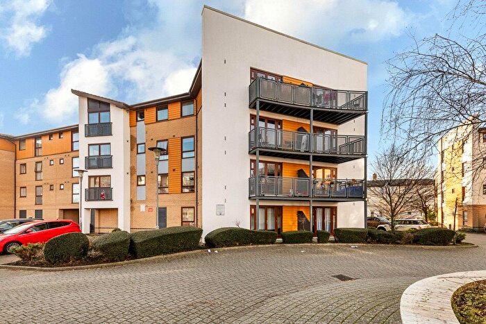 1 Bedroom Apartment For Sale In Harry Close, Croydon, Surrey, CR0