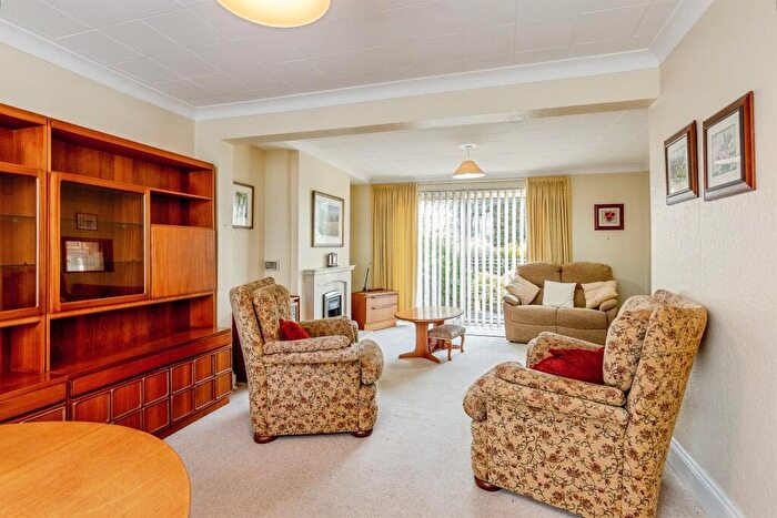 3 Bedroom Semi Detached House For Sale In Banwell Close, Bristol, BS13