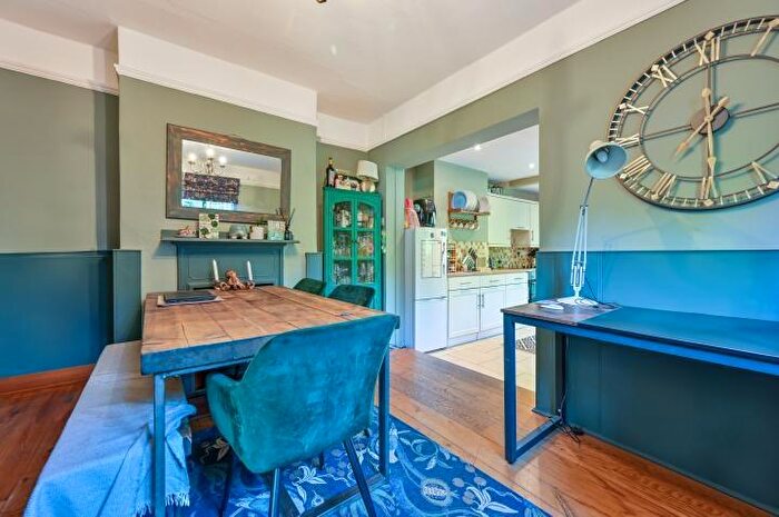 2 Bedroom Cottage For Sale In St Marys Cottages, Perry Hill, Worplesdon, Guildford, Surrey, GU3