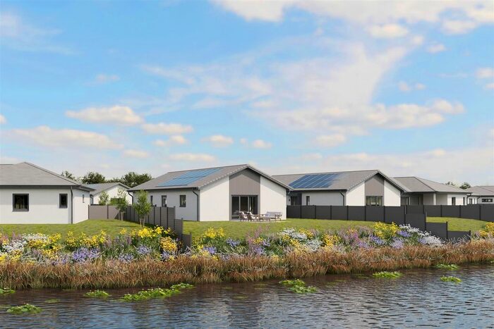 2 Bedroom Detached Bungalow For Sale In Bay Willow Road, Burton Waters, Lincoln, LN1