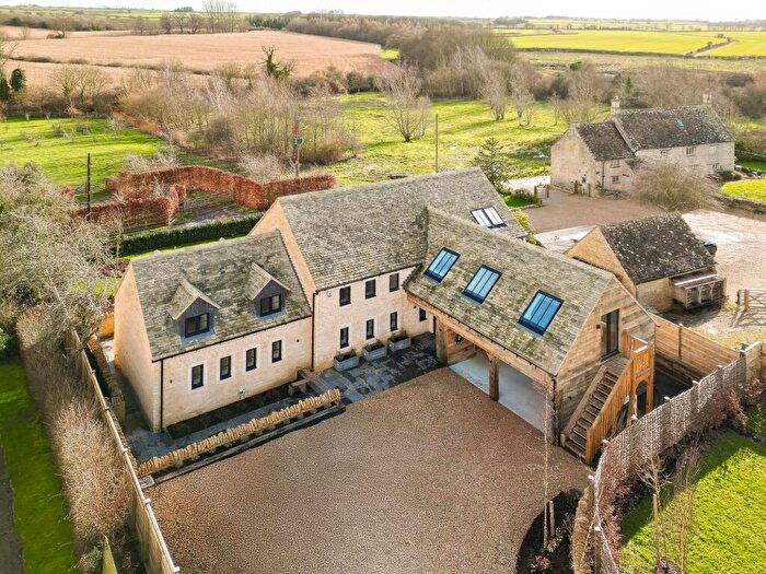 5 Bedroom Detached House For Sale In Meadow View, Milton-under-Wychwood, OX7