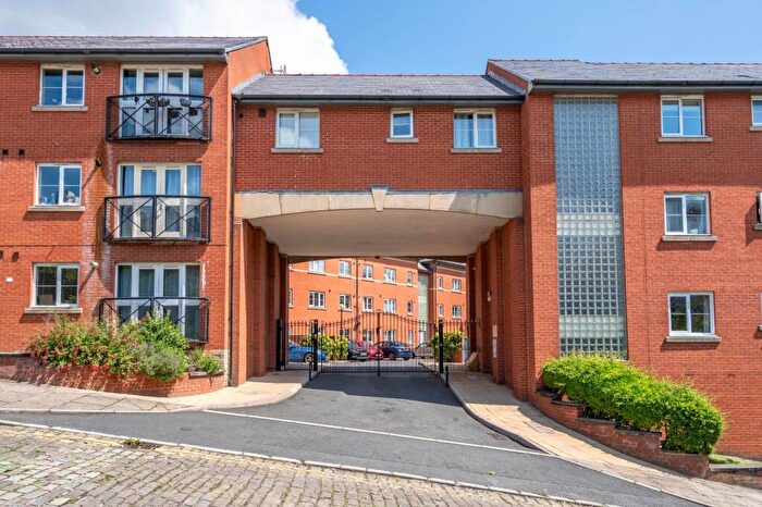 2 Bedroom Flat To Rent In Wharf Close, Piccadilly, Manchester, M1