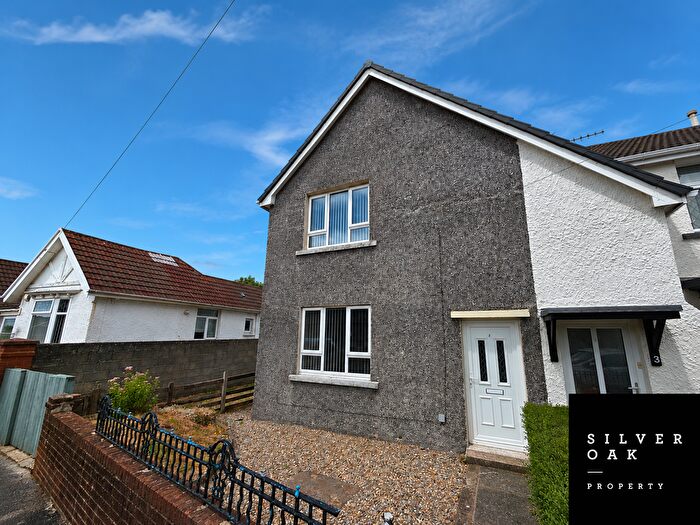 2 Bedroom Semi-detached House To Rent In Toft Place, Llanelli, Carmarthenshire, SA15