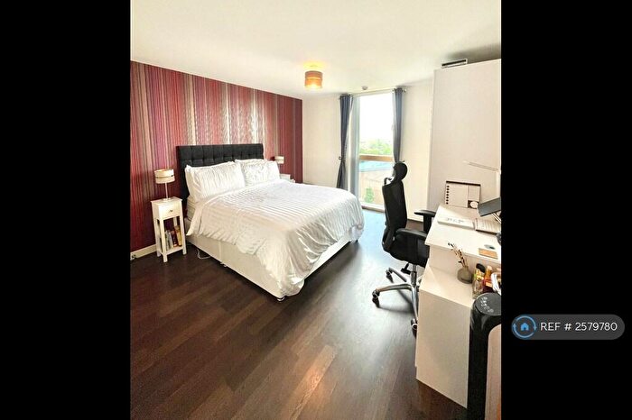 2 Bedroom Flat To Rent In Topaz House, Milton Keynes, MK9