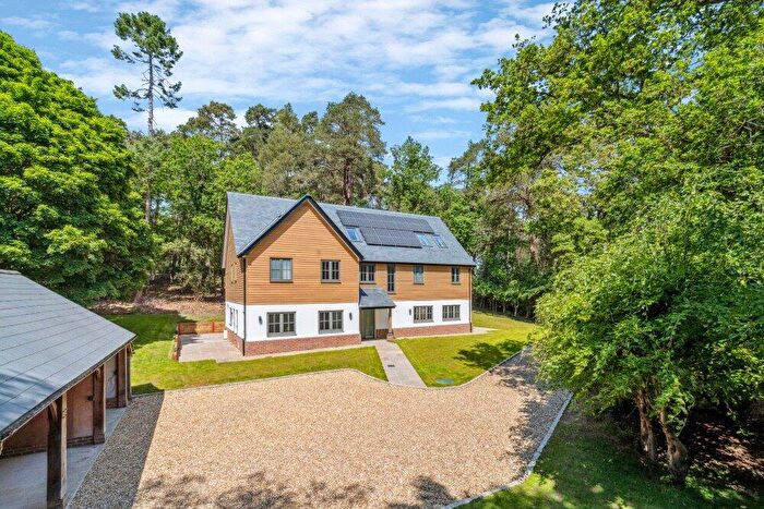 6 Bedroom Detached House For Sale In Frensham Vale, Lower Bourne, Farnham, Surrey, GU10