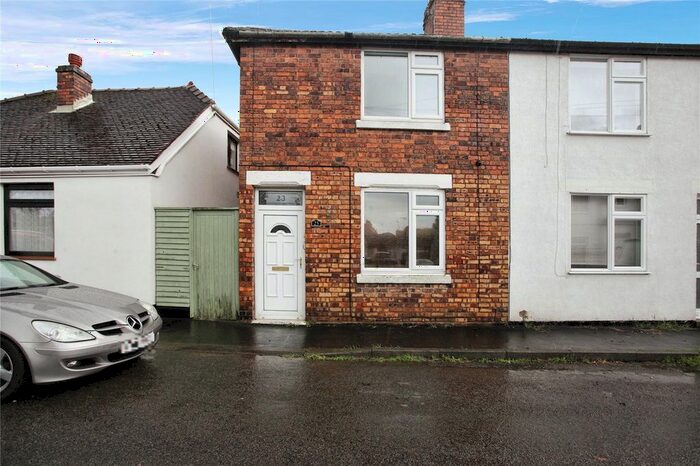 2 Bedroom End Of Terrace House For Sale In Bachelors Bench, Atherstone, Warwickshire, CV9
