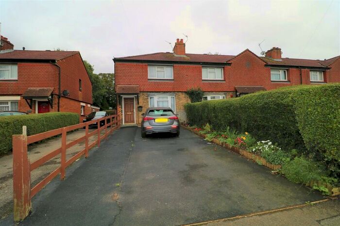 3 Bedroom End Of Terrace House To Rent In Grove Road, Maidstone, ME15