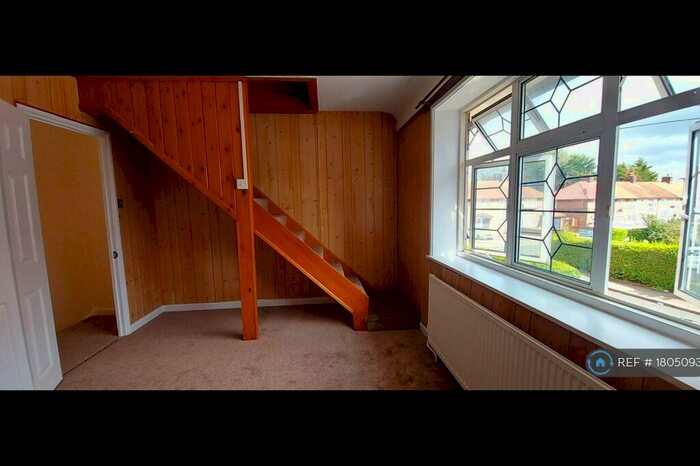 3 Bedroom Terraced House To Rent In Arundel Gardens, Edgware, HA8