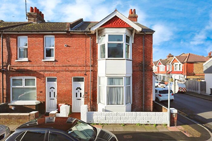 2 Bedroom End Of Terrace House For Sale In Sydney Road, Eastbourne, BN22