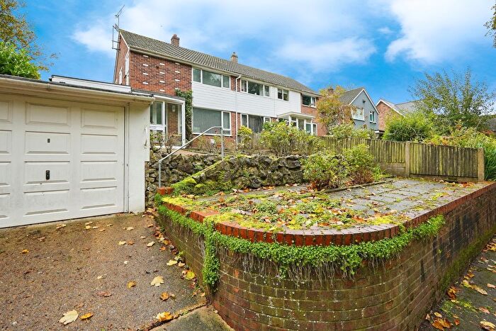 3 Bedroom Semi Detached House For Sale In Lower Road, River, Dover, Kent, CT17