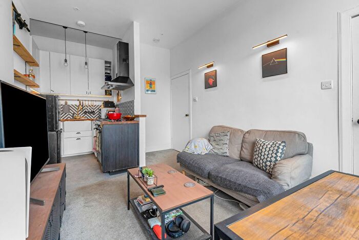 1 Bedroom Flat To Rent In Granton Road, Granton, Edinburgh, EH5