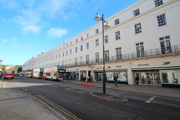 2 Bedroom Flat To Rent In Guy Street, Leamington Spa, Warwickshire, CV32