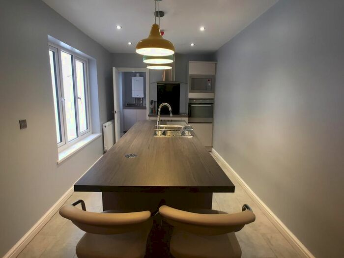 5 Bedroom Terraced House To Rent In Pershore Road, Selly Park, Birmingham, B29