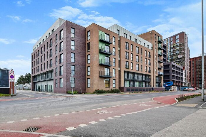 1 Bedroom Apartment To Rent In Middlewood Plaza, Craven Street, Salford, M5