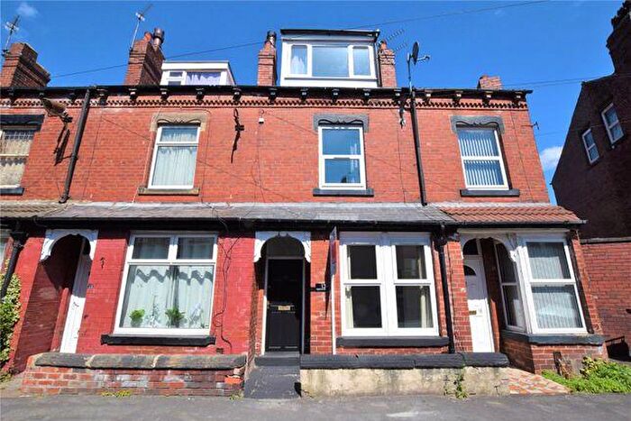 4 Bedroom Terraced House To Rent In Armley, Leeds, LS12