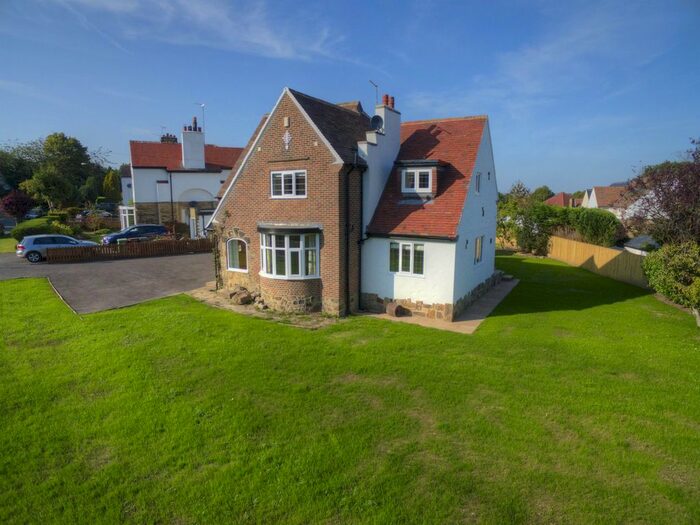 4 Bedroom Detached House To Rent In The Oval, Guiseley, Leeds, LS20