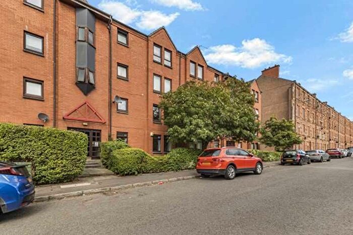2 Bedroom Flat For Sale In Budhill Avenue, Glasgow, G32