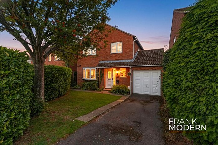 4 Bedroom Detached House For Sale In Castel Way, Folksworth, PE7