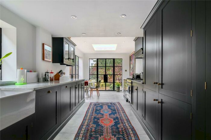 3 Bedroom Terraced House To Rent In Lyal Road, Bow, London, E3