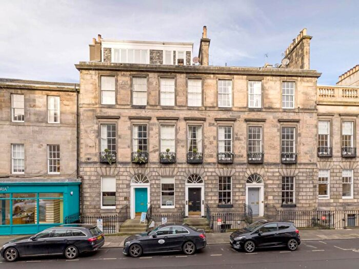 2 Bedroom House To Rent In Alva Street, West End, Edinburgh, EH2