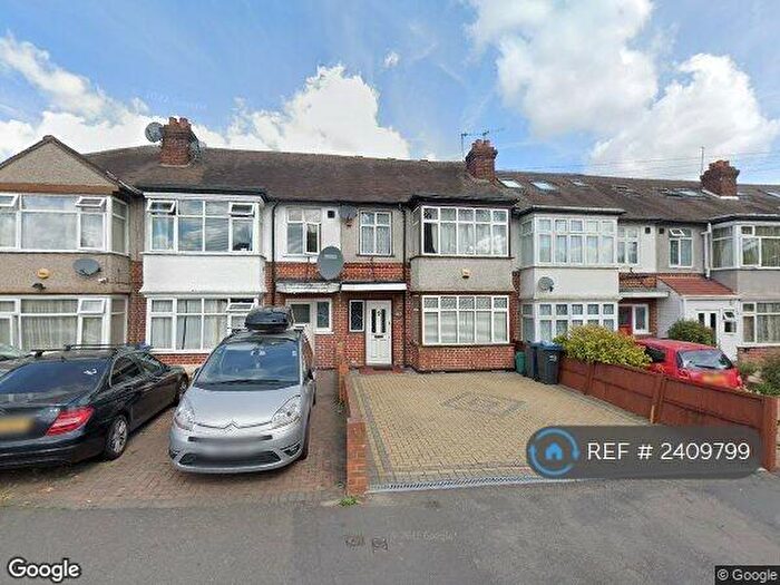 4 Bedroom Terraced House To Rent In Central Road, Morden, SM4