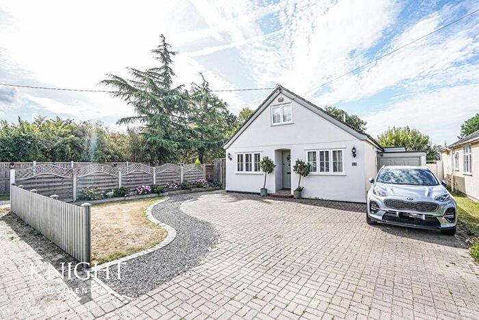 4 Bedroom Detached House For Sale In Malting Green Road, Layer-de-la-Haye, Colchester, CO2