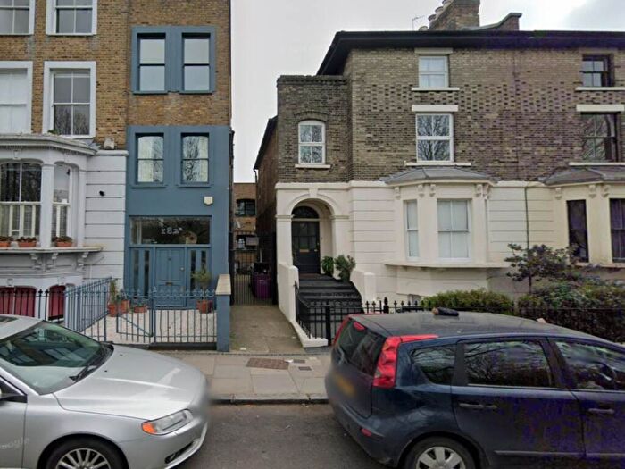 2 Bedroom Flat To Rent In Grove Court, Victoria Park, London, E3