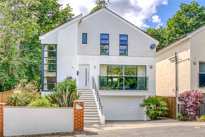 4 Bedroom Detached House For Sale In Brownsea View Avenue, Poole, Dorset, BH14