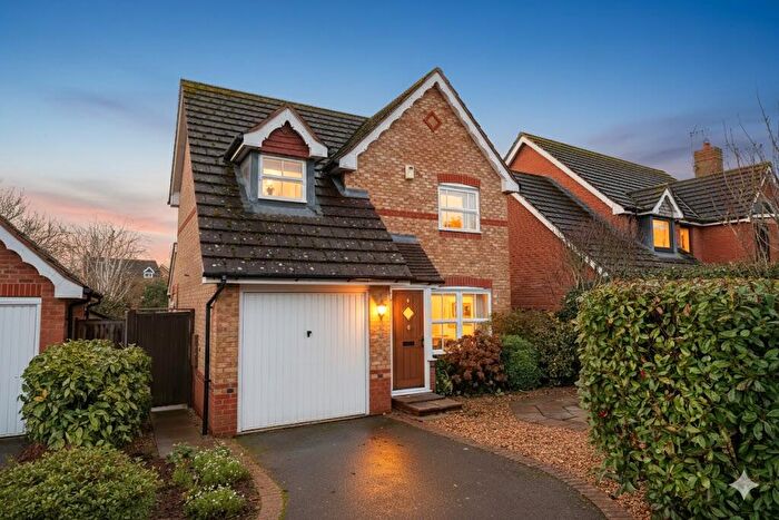 3 Bedroom Detached House For Sale In Tabberer Close, Oakham, LE15