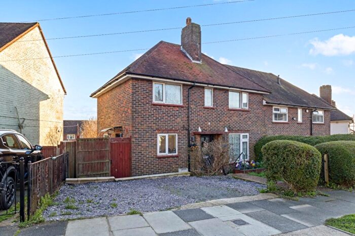3 Bedroom Semi-Detached House For Sale In Stephens Road, Brighton, East Sussex, BN1