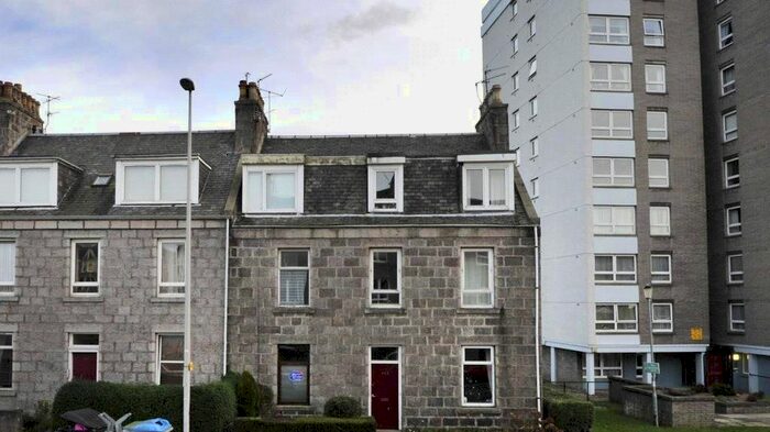 1 Bedroom Flat To Rent In Holburn Street, Ground Floor Left, Aberdeen, AB10