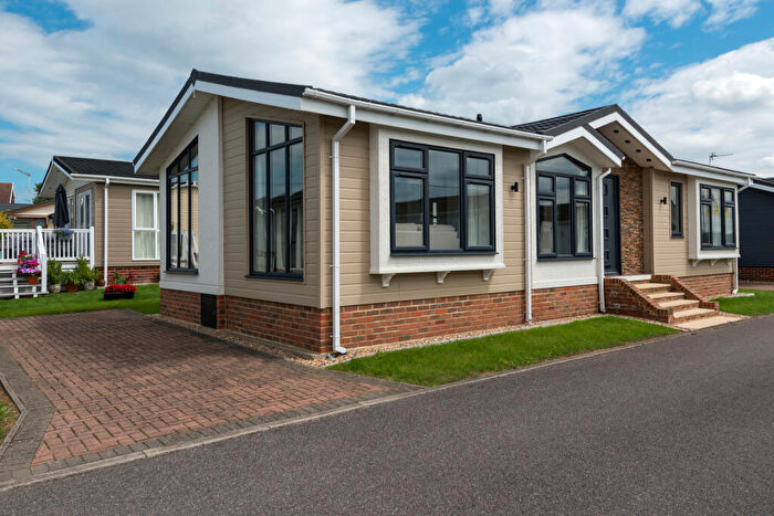 2 Bedroom Park Home For Sale In Beach Court Park, Faversham Road, Whitstable, CT5