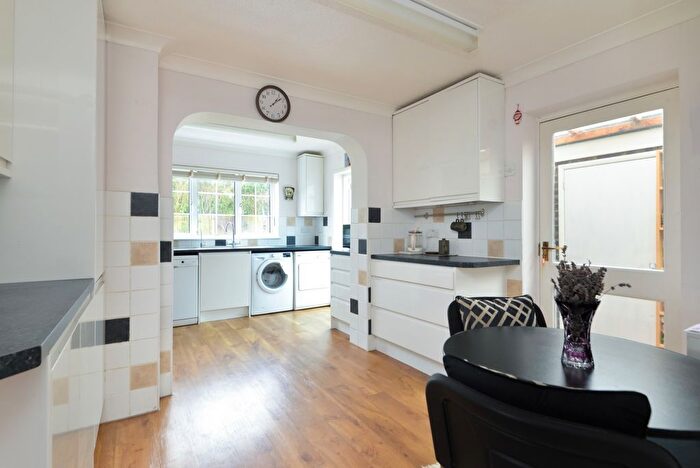 5 Bedroom Detached House For Sale In Harkness Drive, Canterbury, CT2