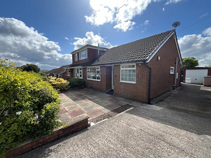 2 Bedroom Semi-Detached Bungalow For Sale In Caldene Avenue, Low Moor, Bradford, BD12