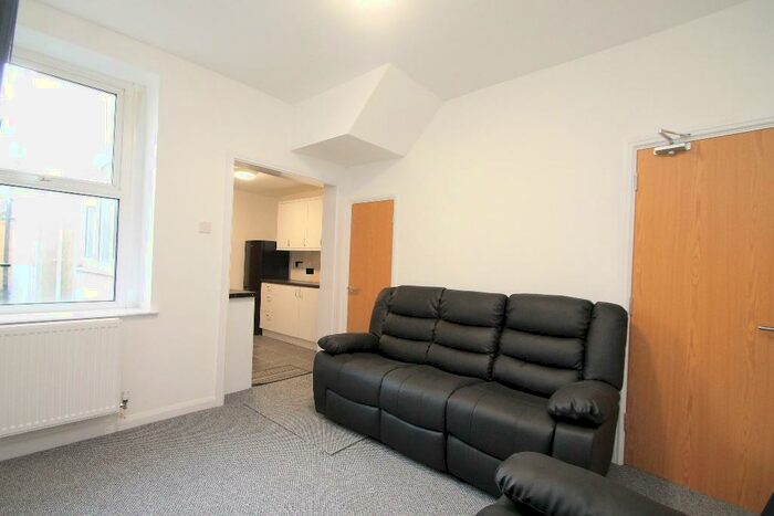 4 Bedroom Terraced House To Rent In Robert Street, Cardiff(City), CF24