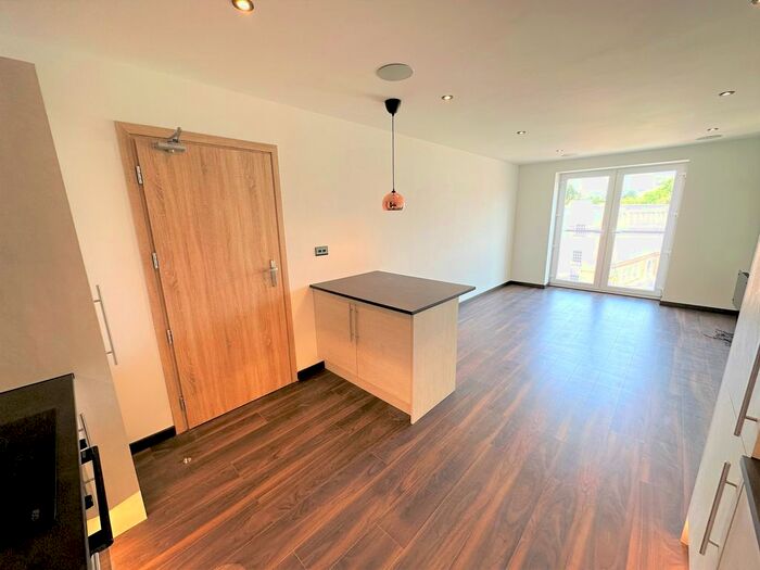 1 Bedroom Flat To Rent In Silvester Street, Hull, HU1