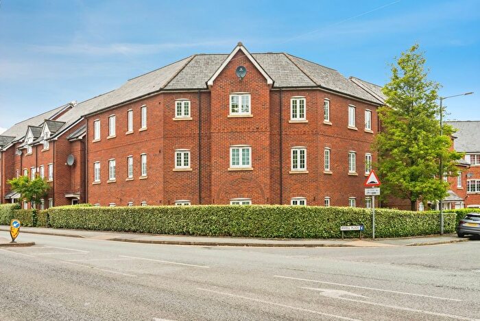 2 Bedroom Flat For Sale In Irwell Place, Manchester, Lancashire, M26