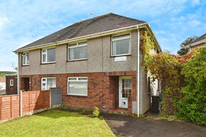 3 Bedroom Semi-Detached House For Sale In Lon Deg, Pontardawe, Swansea, Neath Port Talbot, SA8
