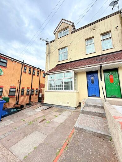 2 Bedroom Flat To Rent In Stourbridge Road, Dudley, DY1