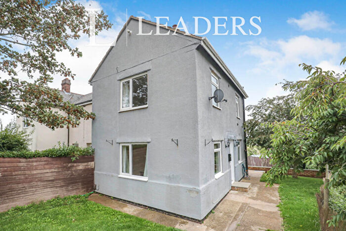 3 Bedroom Semi Detached House To Rent In Nicholas Road, Irthlingborough, Wellingborough, NN9