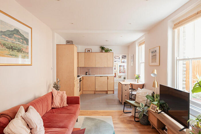 2 Bedroom Flat For Sale In Northlands Street, Camberwell, SE5