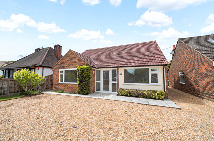 3 Bedroom Bungalow For Sale In White Lane, Ash Green, Aldershot, Surrey, GU12