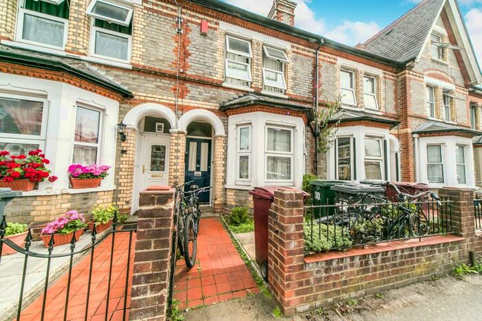 3 Bedroom Terraced House To Rent In Radstock Road, Reading, RG1