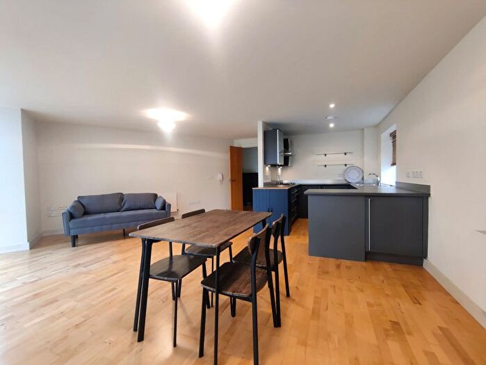 2 Bedroom Flat To Rent In Sheepcote Street, Birmingham, B16