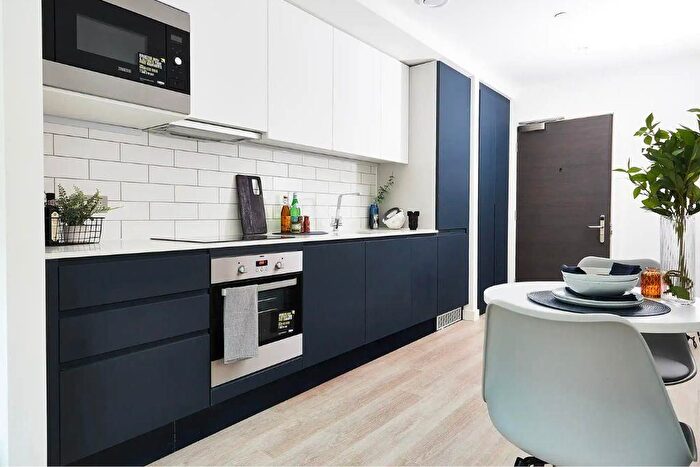 3 Bedroom Flat For Sale In Vita Living Circle Square, Oxford Road, Manchester, M1
