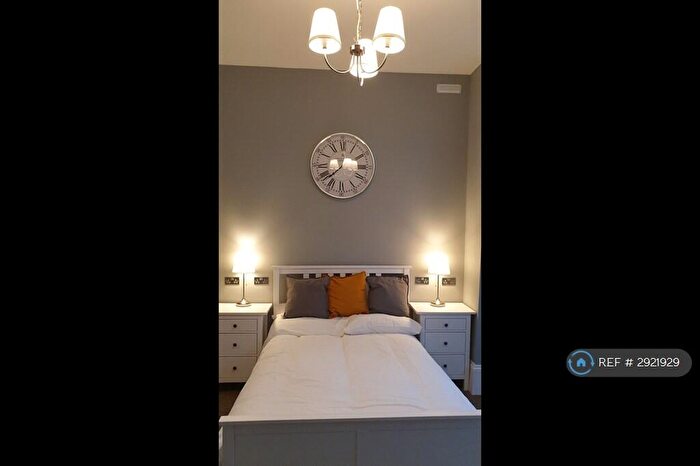 1 Bedroom Flat To Rent In Princes Avenue, Hull, HU5