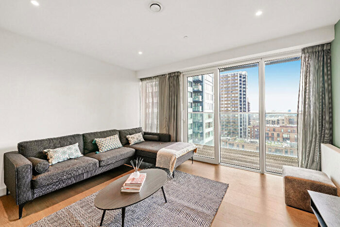 2 Bedroom Apartment To Rent In Mawes House, SE17