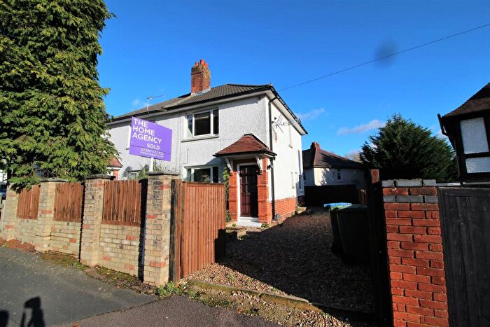 3 Bedroom Semi-Detached House To Rent In Alder Road, Maybush, SO16